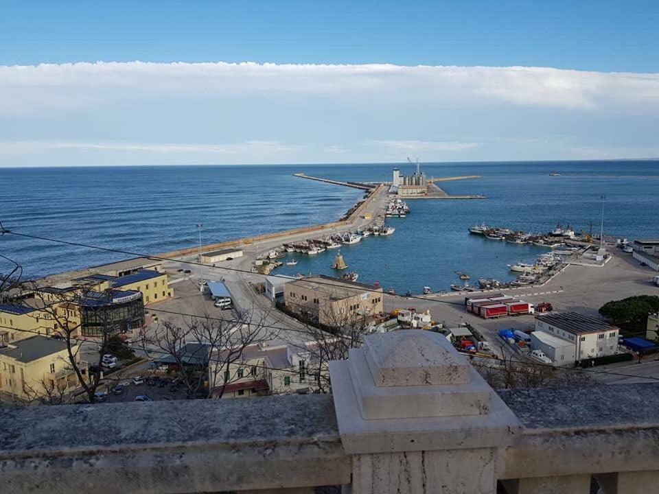 La Casetta Del Corso Apartment Ortona Bagian luar foto